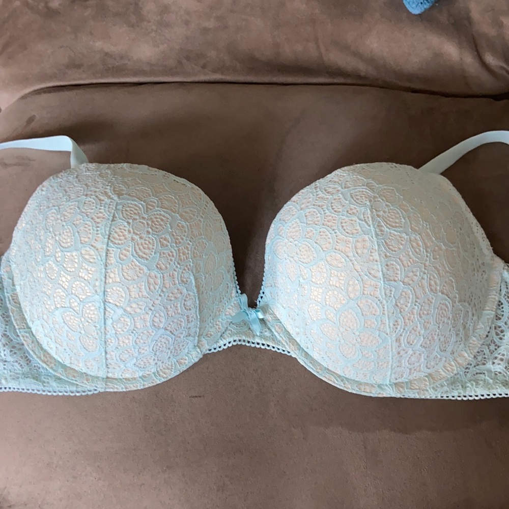 Victoria’s Secret Dream Angels Push-Up Bra